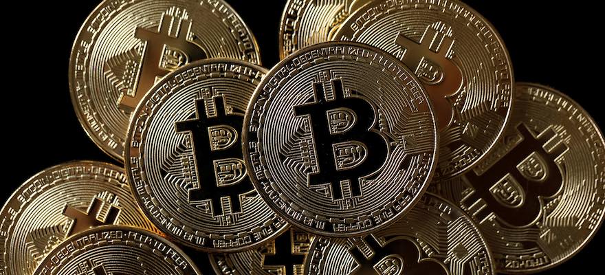 Bitcoin Wallets Move 7,062 BTC from Coinbase